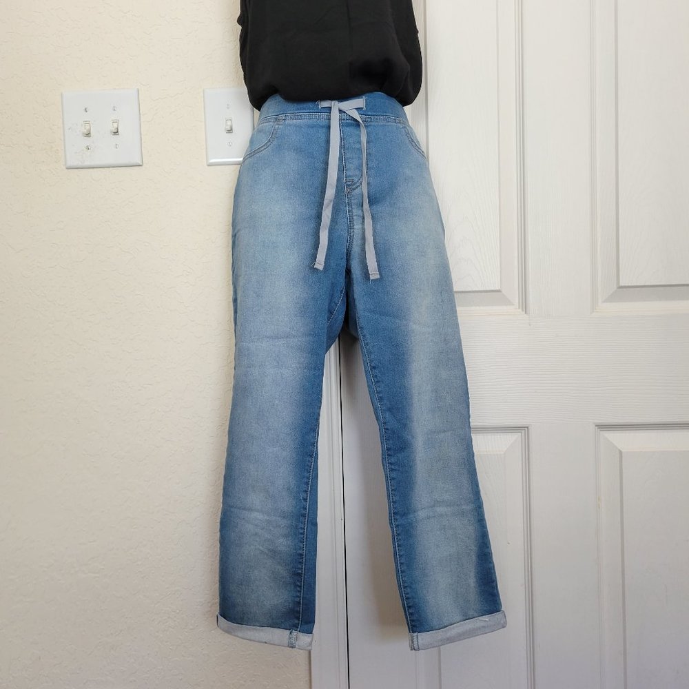 Women's NoBo Mid Rise Stretch Denim Pull-on Capris Size 11/13